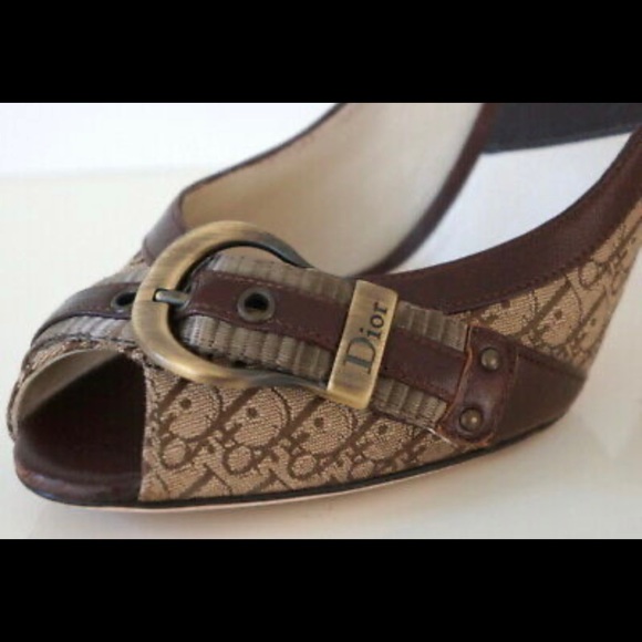 DIOR LIMITED EDITION Buckle Logo Print Canvas/Leather High Heels Peep Toe sz 38 - Picture 2 of 6